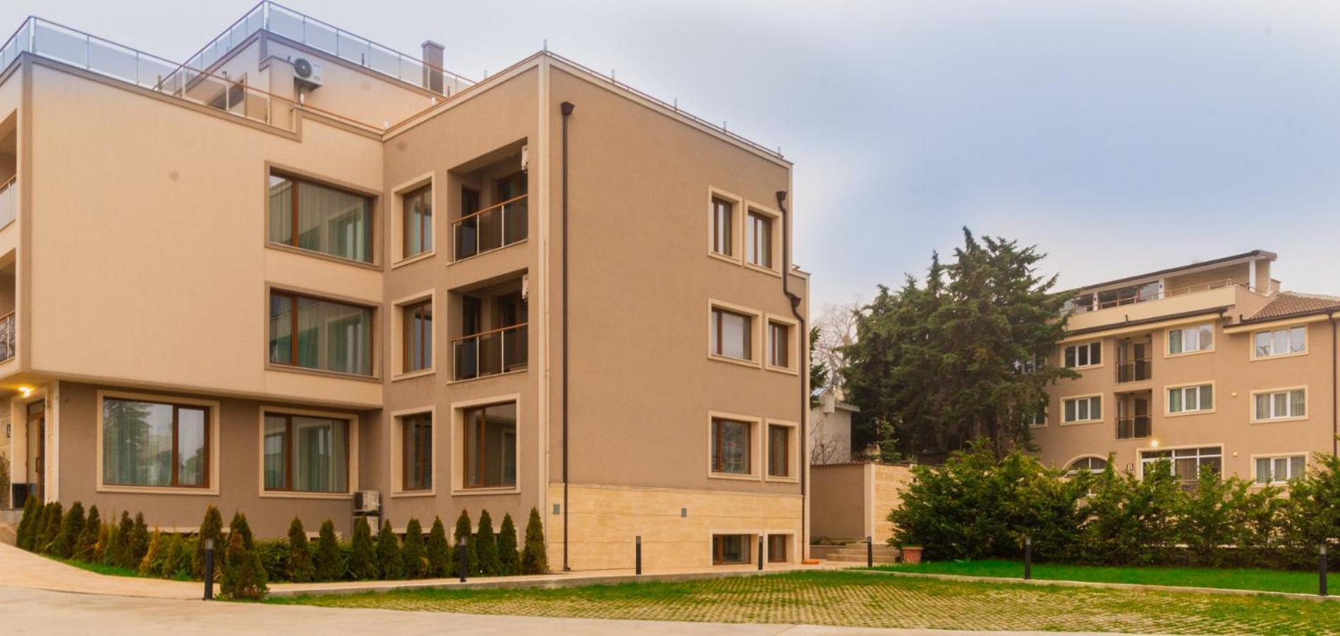 Vemara City Boutique Hotel-Free Parking Varna Buitenkant foto