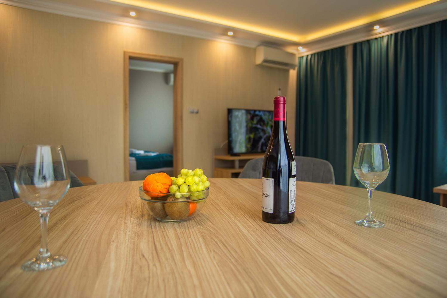 Vemara City Boutique Hotel-Free Parking Varna Buitenkant foto
