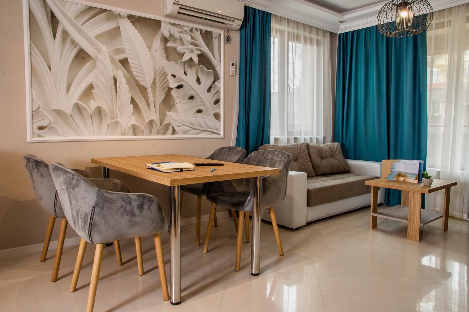 Vemara City Boutique Hotel-Free Parking Varna Buitenkant foto